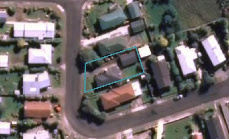 4 Dale Crescent, East Gore, Gore - Carousel 1