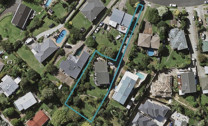 27 Miramar Place, Pakuranga, Auckland - Carousel 1