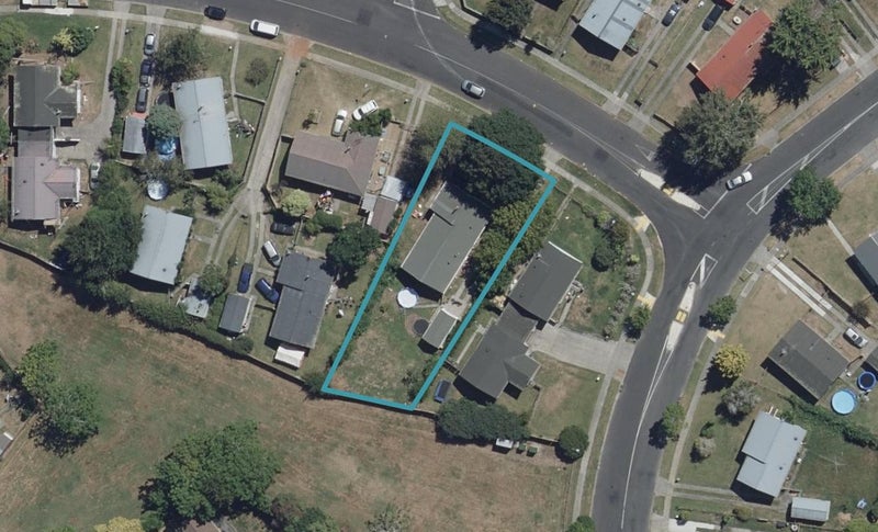 3 Crawshaw Drive, Nawton, Hamilton - Carousel 1