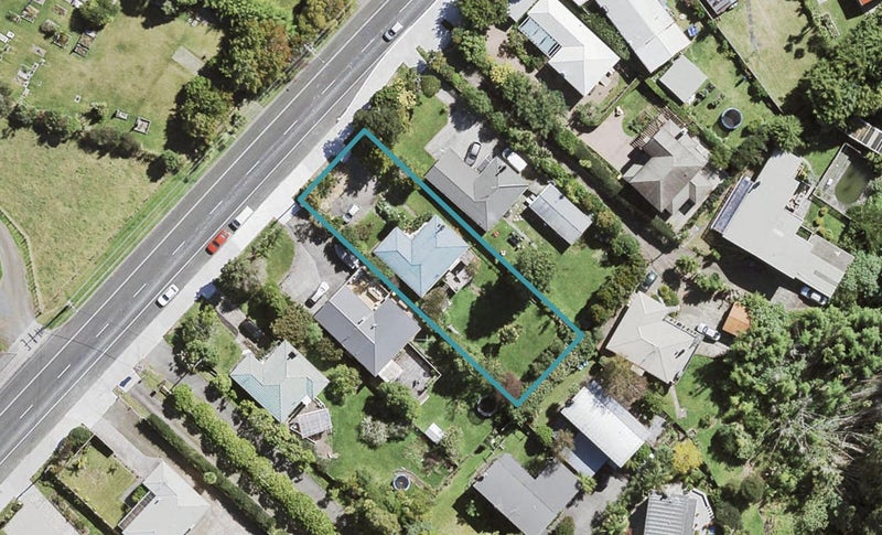 538 West Coast Road, Oratia, Auckland - Carousel 1