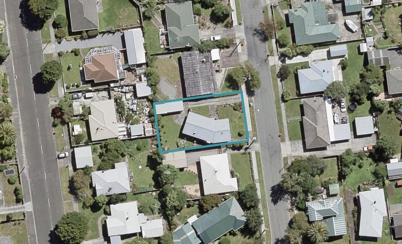 5 Charles Street, Clouston Park, Upper Hutt - Carousel 1