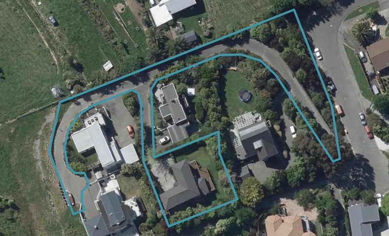 8A Dalefield Drive, Cashmere, Christchurch - Carousel 1