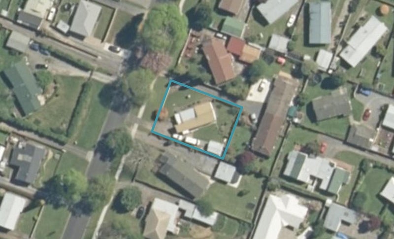 136 Burns Street, Leamington, Cambridge - Carousel 1