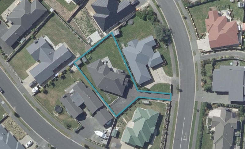 4 Grandvista Drive, Green Island, Dunedin - Carousel 1