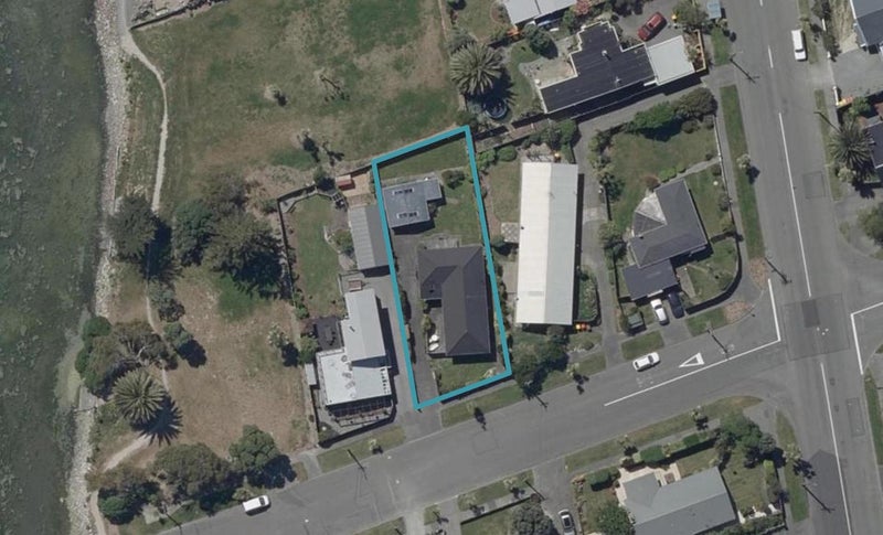 9 Heron Street, Southshore, Christchurch - Carousel 1
