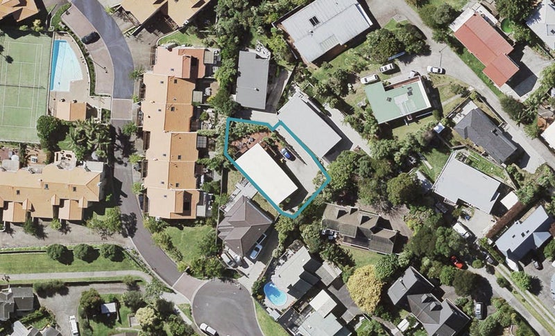 7 Tobago Place, Sunnynook, Auckland - Carousel 1