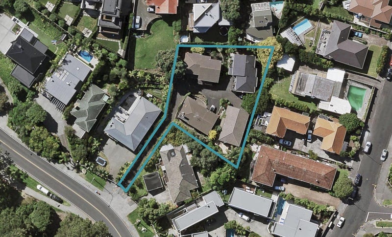 1/18 Ngapipi Road, Orakei, Auckland - Carousel 1