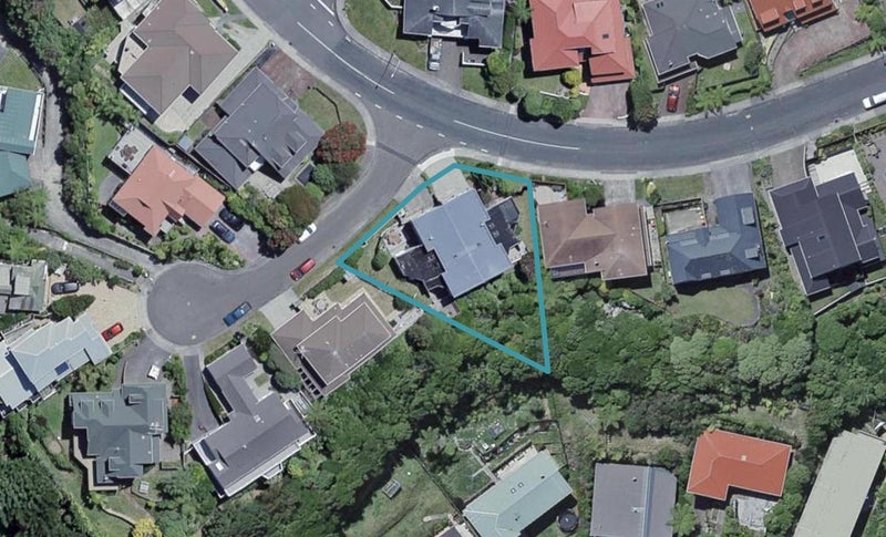 21 Satara Crescent, Khandallah, Wellington - Carousel 1