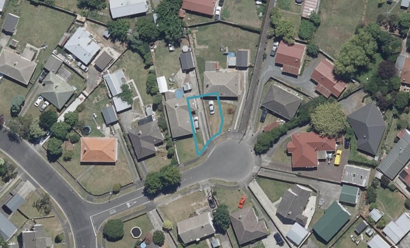 2/5 Perry Place, Bader, Hamilton - Carousel 1