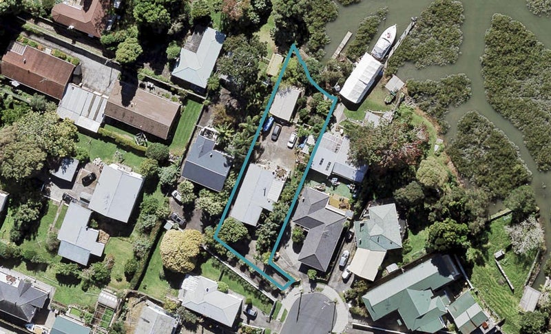 19 Kelston Street, New Lynn, Auckland - Carousel 1