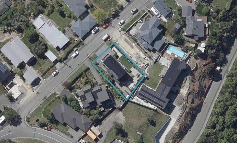 15 Moncks Spur Road, Redcliffs, Christchurch - Carousel 1