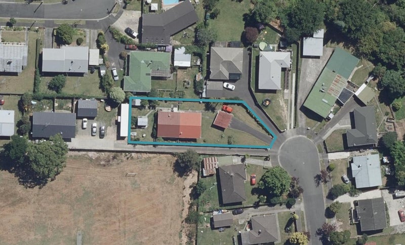 111B Pine Avenue, Melville, Hamilton - Carousel 1