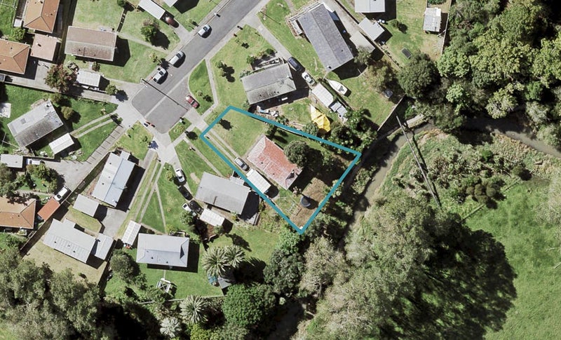 10 Concord Place, Glen Innes, Auckland - Carousel 1