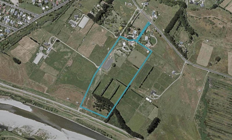 124 Riverbank Road Extension, Ōtaki - Carousel 1