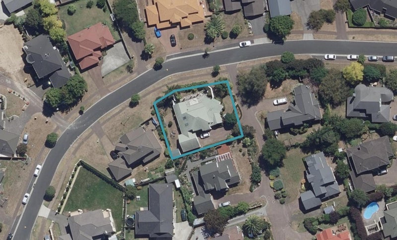 23 Nielsen Gardens, Rototuna, Hamilton - Carousel 1
