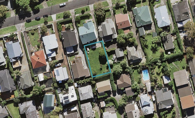 18A HIGHLAND Road, Mount Albert, Auckland - Carousel 1