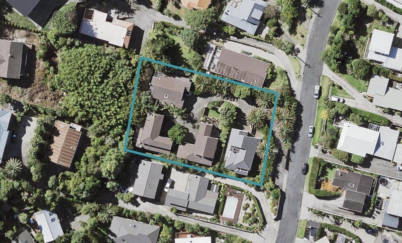 1/58 Heathcote Road, Castor Bay, Auckland - Carousel 1