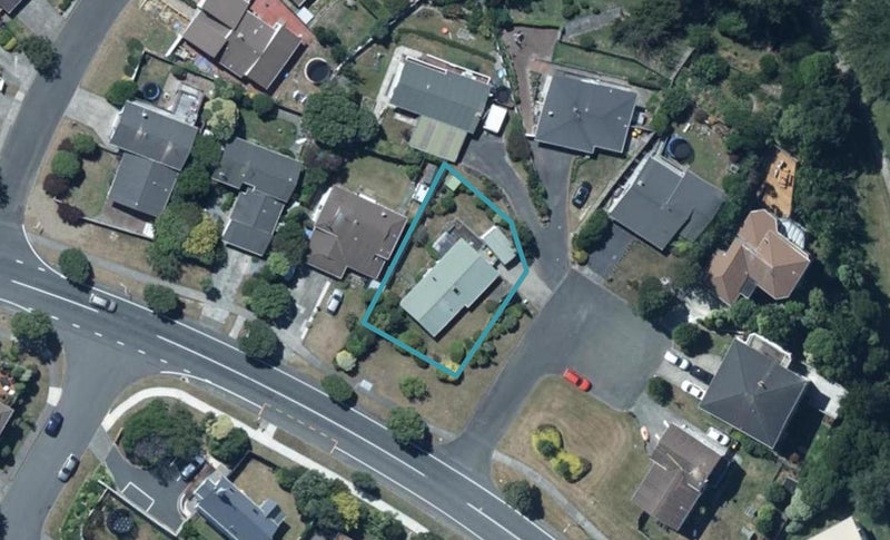 91 Discovery Drive, Whitby, Porirua - Carousel 1