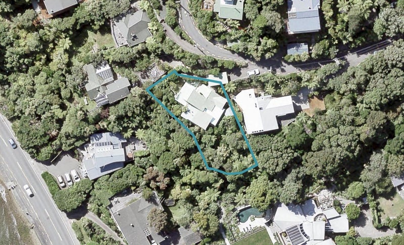 19 Waitohu Road, York Bay, Lower Hutt - Carousel 1
