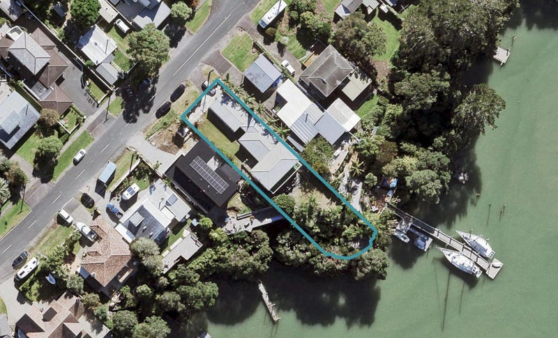 89 Ferry Parade, Herald Island, Auckland - Carousel 1