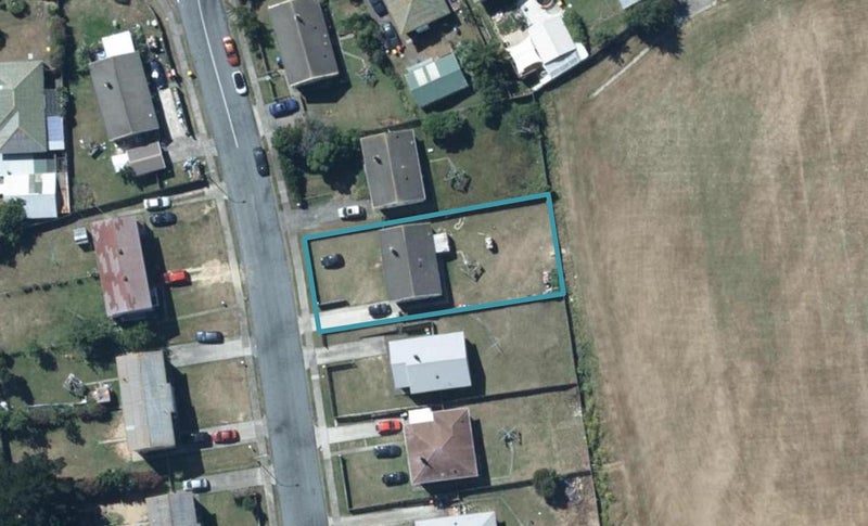 84 Kokiri Crescent, Waitangirua, Porirua - Carousel 1