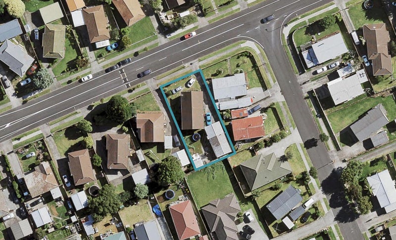 68 Burundi Avenue, Clendon Park, Auckland - Carousel 1
