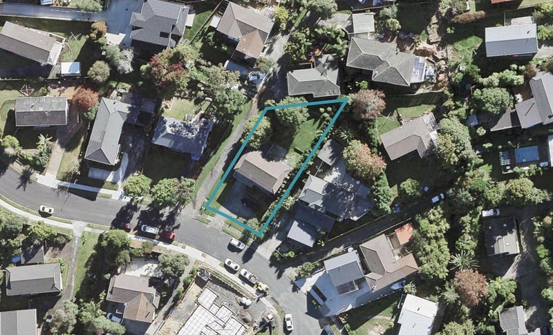 33 Deverell Place, Northcross, Auckland - Carousel 1