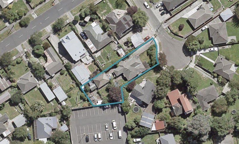 4 Huia Grove, Elderslea, Upper Hutt - Carousel 1