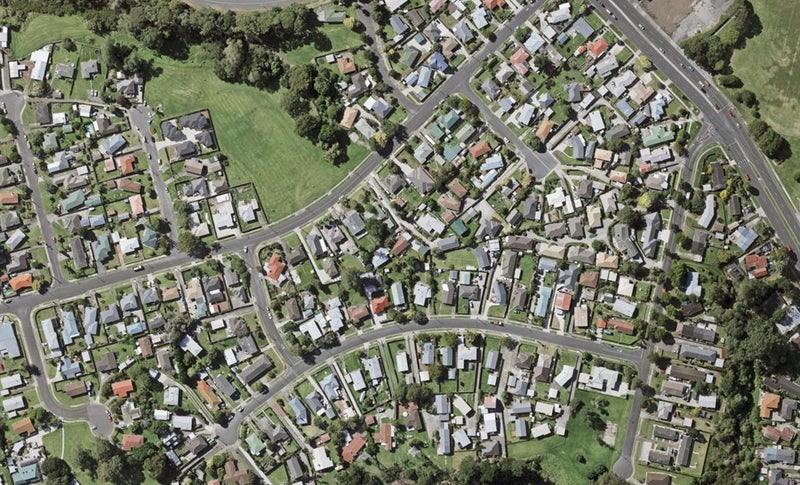 1/22 Tiraumea Drive, Pakuranga, Auckland - Carousel 1