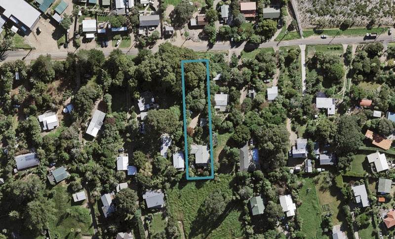 17 Putiki Road, Ostend, Waiheke Island - Carousel 1
