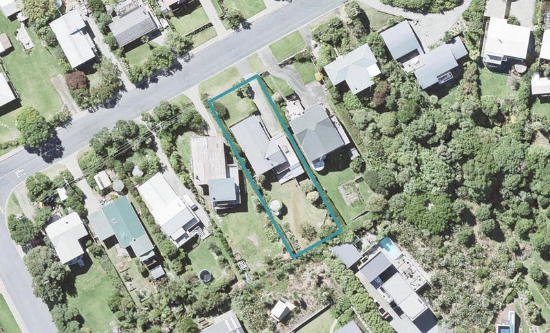 10 Barrier View Road, Leigh, Leigh - Carousel 1