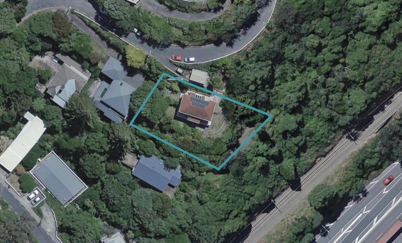 80 Sar Street, Wadestown, Wellington - Carousel 1