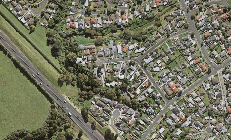 16B Olive Crescent, Papatoetoe, Auckland - Carousel 1