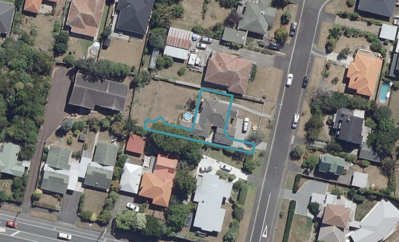 2/3 Tarbett Road, Hillcrest, Hamilton - Carousel 1