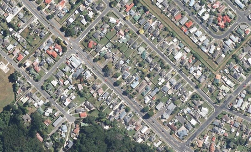 116 Wainuiomata Road, Wainuiomata, Lower Hutt - Carousel 1