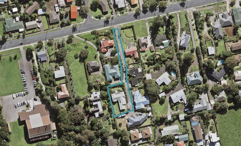 5 Fallsbrook Lane, Mangere Bridge, Auckland - Carousel 1