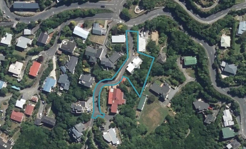 1 Green Park Lane, Korokoro, Lower Hutt - Carousel 1