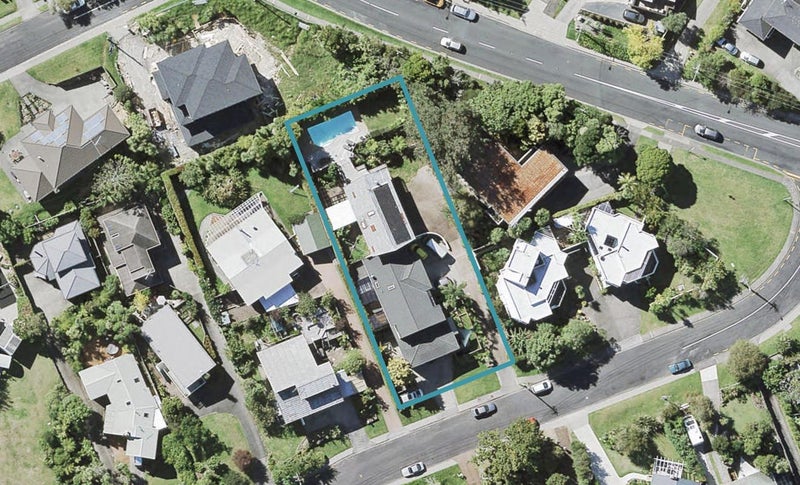 1/1 Jutland Street, Mairangi Bay, Auckland - Carousel 1