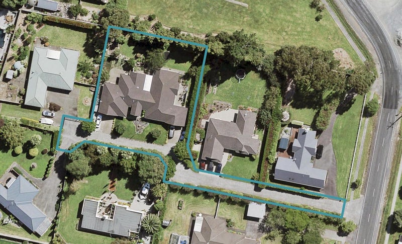 8 Station Road, Huapai, Kumeu - Carousel 1