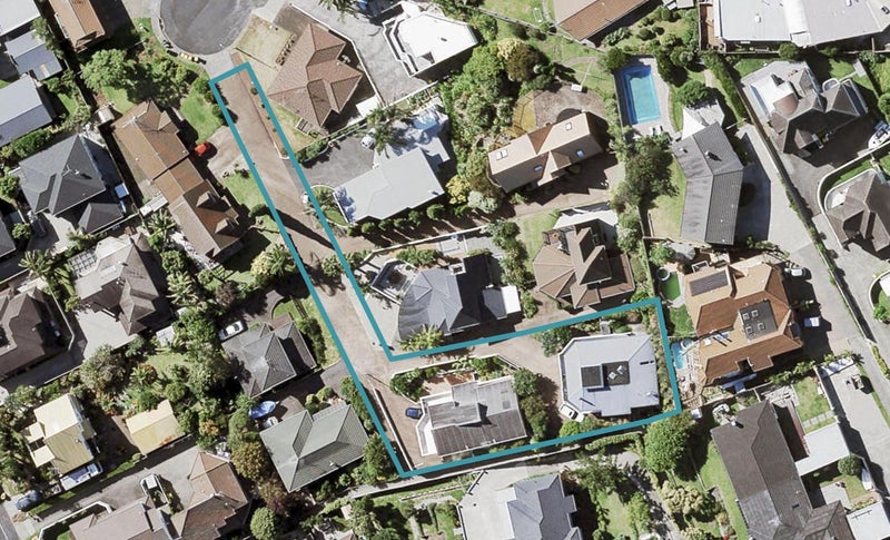 1/10 Basilton Close, Bucklands Beach, Auckland - Carousel 1
