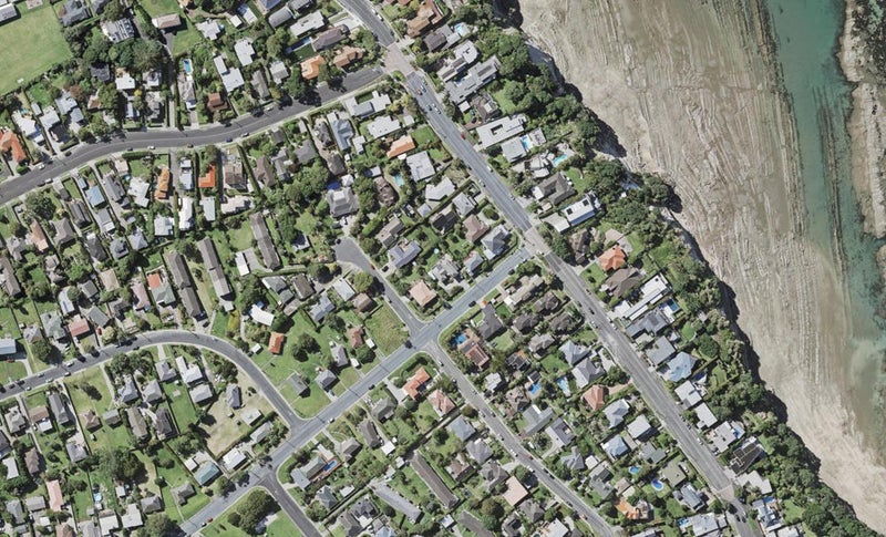 44C Montgomery Avenue, Belmont, Auckland - Carousel 1