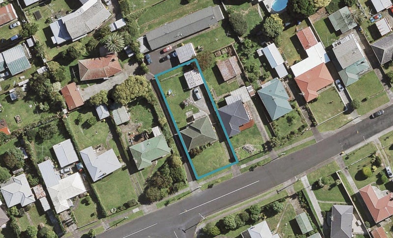 82 Puriri Road, Manurewa, Auckland - Carousel 1