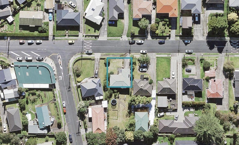 15A Sheridan Drive, New Lynn, Auckland - Carousel 1
