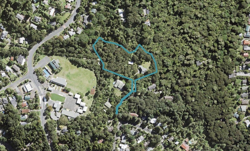 24C Sylvan Valley Avenue, Titirangi, Auckland - Carousel 1