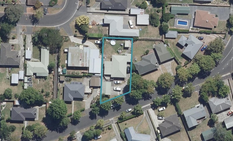 29 Gillies Avenue, Claudelands, Hamilton - Carousel 1