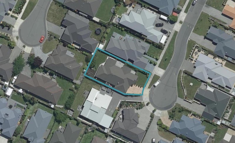 14 Oratia Grove, Northwood, Christchurch - Carousel 1