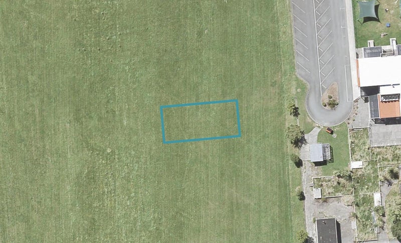 11 Pukeatua Place, Wainuiomata, Lower Hutt - Carousel 1