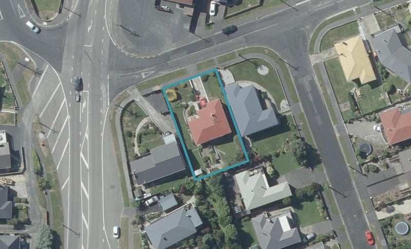 3 Brooklyn Street, Green Island, Dunedin - Carousel 1
