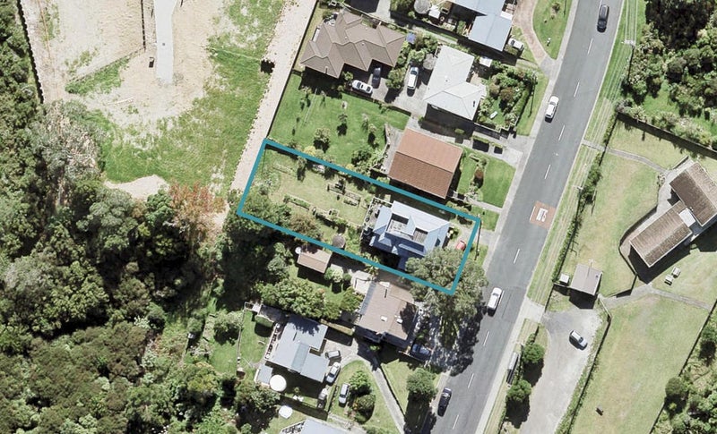 48 Stanmore Bay Road, Stanmore Bay, Whangaparaoa - Carousel 1