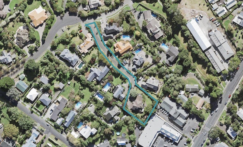 9 Almond Grove, Greenhithe, Auckland - Carousel 1